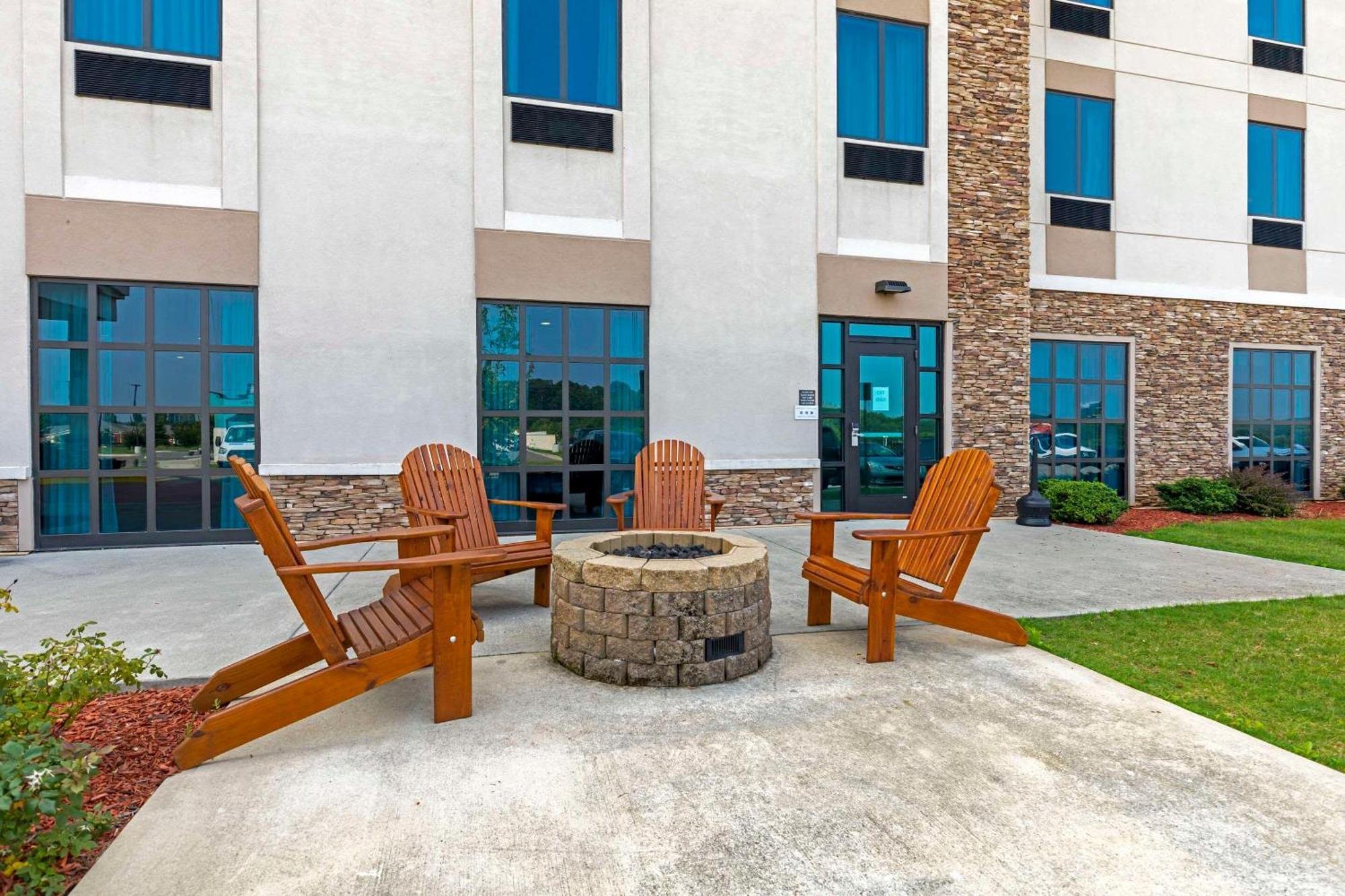 Comfort Inn & Suites East Ellijay Exteriör bild